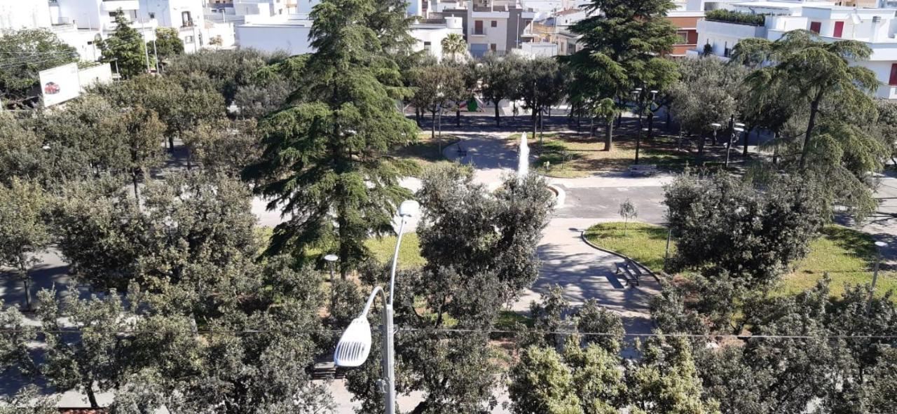 "La Casa Di Mariagrazia" Rooms Con Cucina Condivisa E Terrazza Sammichele Di Bari Bagian luar foto
