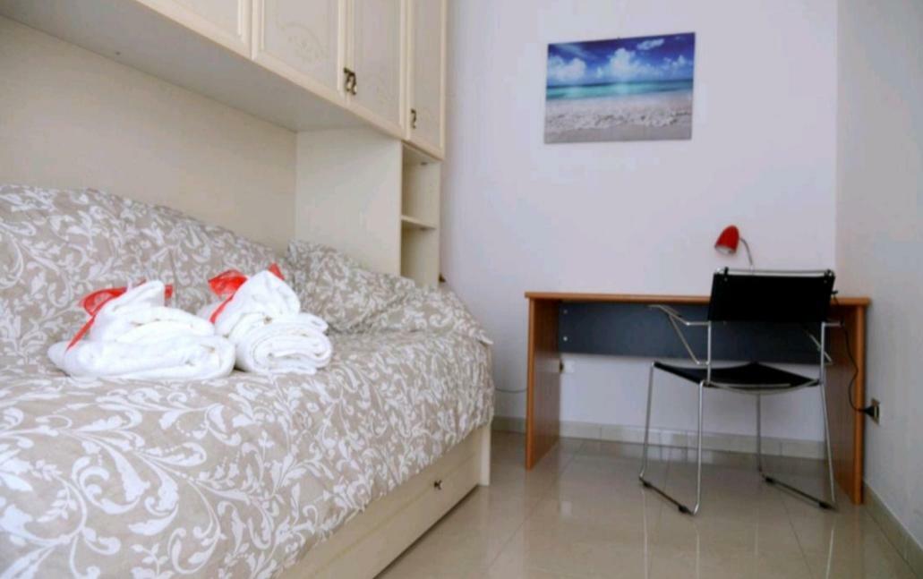 "La Casa Di Mariagrazia" Rooms Con Cucina Condivisa E Terrazza Sammichele Di Bari Bagian luar foto