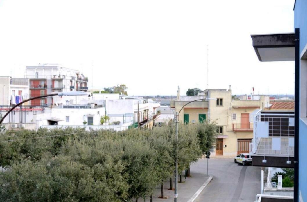 "La Casa Di Mariagrazia" Rooms Con Cucina Condivisa E Terrazza Sammichele Di Bari Bagian luar foto